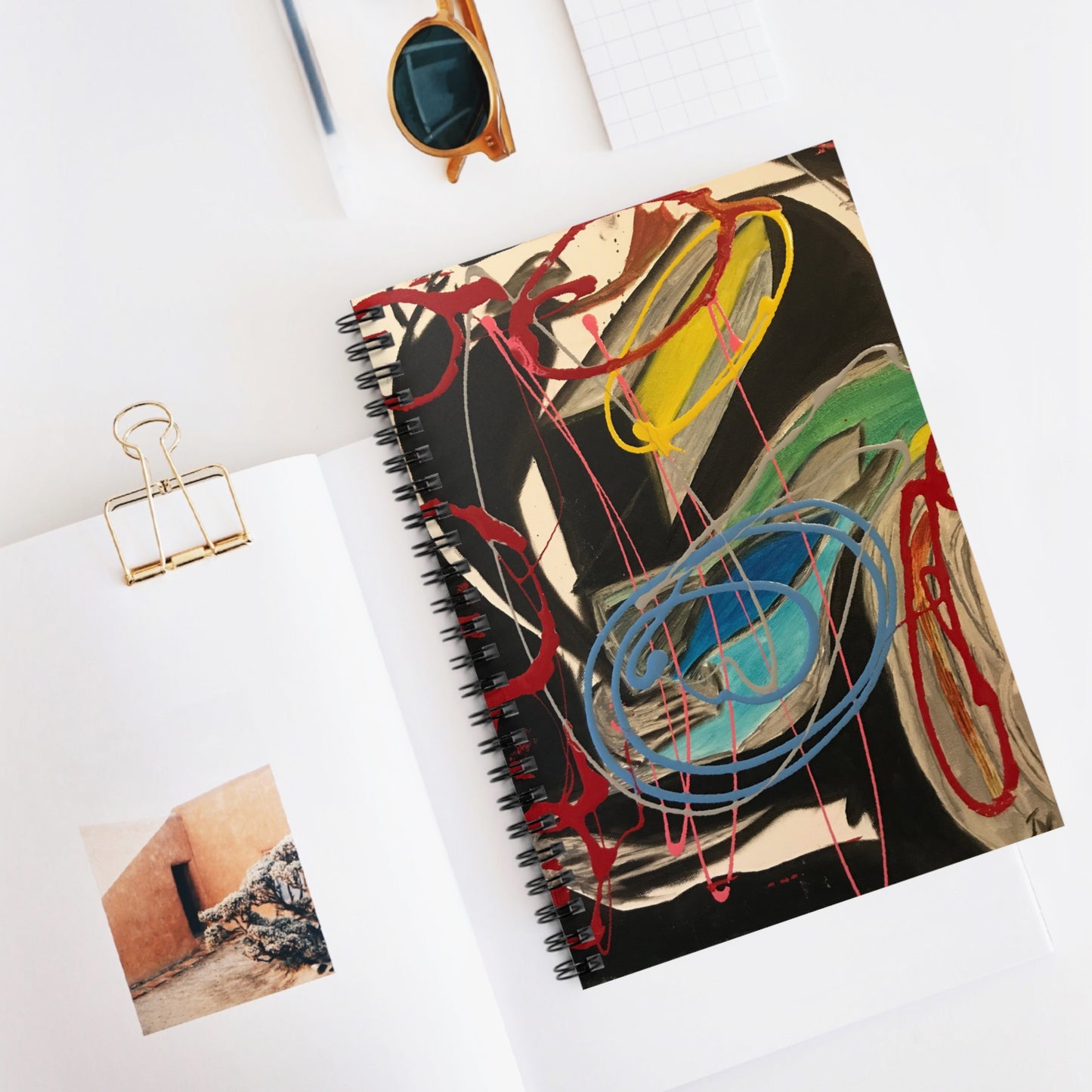 Artistic Spiral Notebook - Ruled Line, Colorful Journal for Creative Minds, Perfect Gift for Artists, Sketchbook, Stationery, Abstract [...]